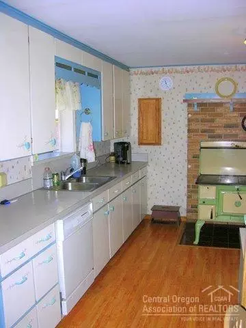 15975 6th St, La Pine, OR 97739 photo 6
