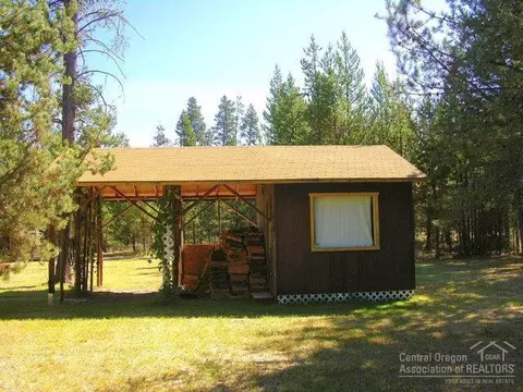 15975 6th St, La Pine, OR 97739 photo 3