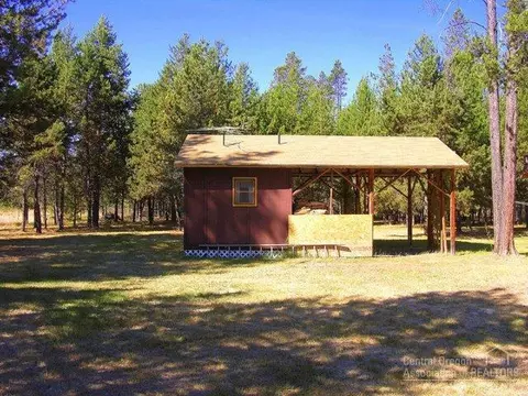 15975 6th St, La Pine, OR 97739 photo 22