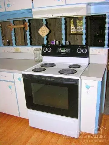 15975 6th St, La Pine, OR 97739 photo 9