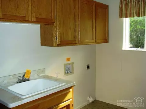 59837 Calgary Loop, Bend, OR 97702 photo 19