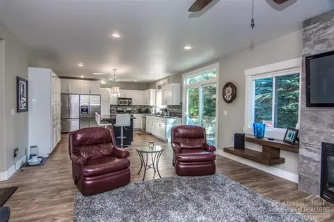 20003 Cliffrose Dr, Bend, OR 97702 photo 13