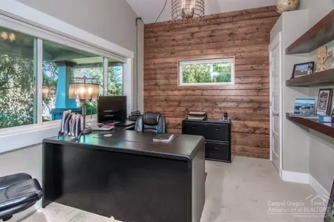 20003 Cliffrose Dr, Bend, OR 97702 photo 18