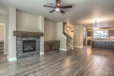 63155 NE Dakota Dr, Bend, OR 97701 photo 6