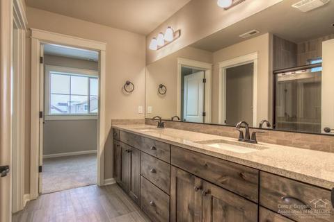 63155 NE Dakota Dr, Bend, OR 97701 photo 14