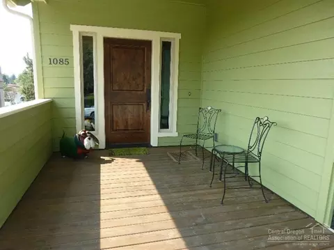 1085 NE 9th St, Bend, OR 97701 photo 25