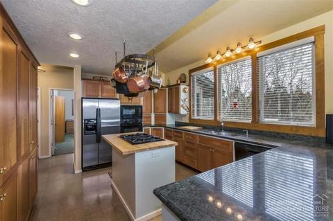 20123 Cox Ln, Bend, OR 97701 photo 11