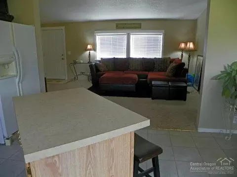 10405 Gallop Ct, La Pine, OR 97739 photo 5