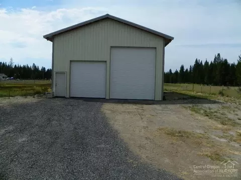 10405 Gallop Ct, La Pine, OR 97739 photo 18