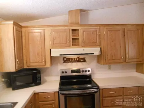 19145 Baker, Bend, OR 97702 photo 6