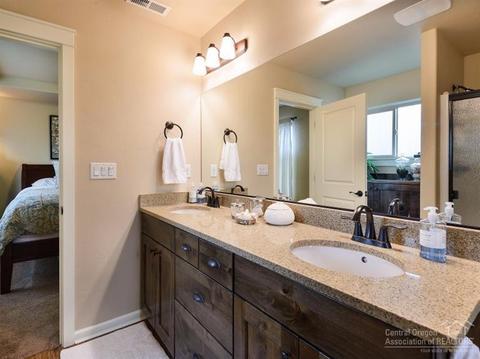 20701 Comet Ct, Bend, OR 97701 photo 9