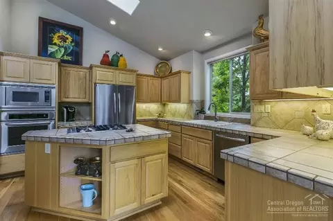 19591 Green Lakes Loop, Bend, OR 97702 photo 15