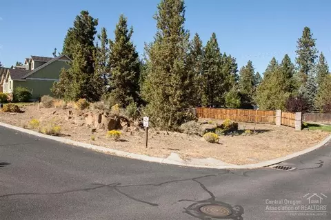 61239 Ridgewater Loop, Bend, OR 97702 photo 4