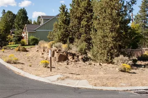 61239 Ridgewater Loop, Bend, OR 97702 photo 3