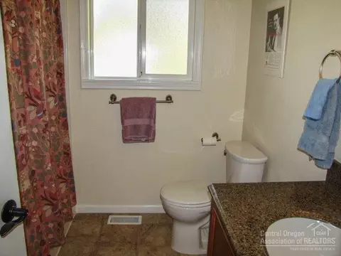 60835 Ruby Pl, Bend, OR 97702 photo 12