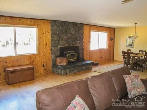 60835 Ruby Pl, Bend, OR 97702 photo 5