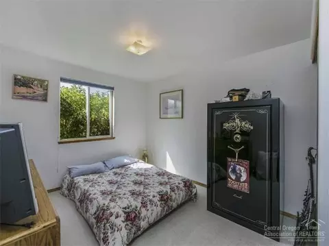 60930 Jennings Rd, Bend, OR 97702 photo 9