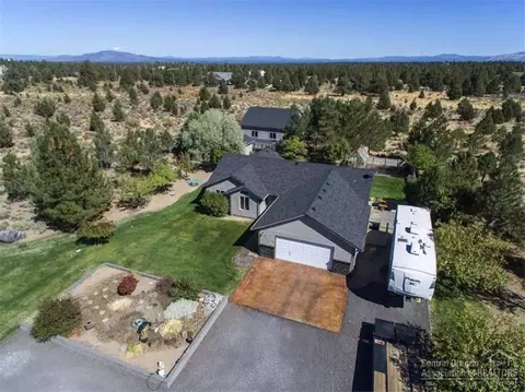 60930 Jennings Rd, Bend, OR 97702 photo 1