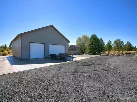 60930 Jennings Rd, Bend, OR 97702 photo 18