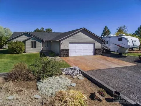 60930 Jennings Rd, Bend, OR 97702 photo 2