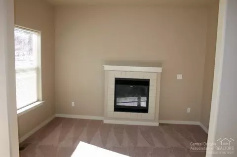 63229 NE Boyd Acres, Bend, OR 97701 photo 5