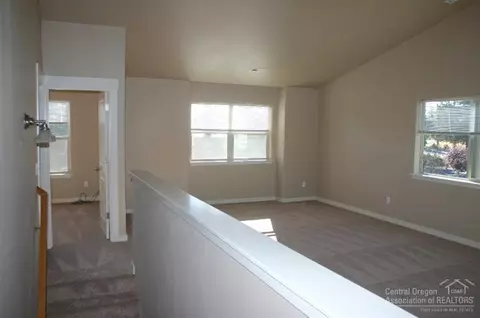63229 NE Boyd Acres, Bend, OR 97701 photo 11