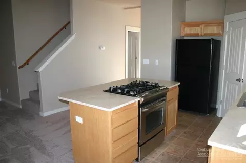 63229 NE Boyd Acres, Bend, OR 97701 photo 3