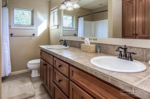 60981 Creekstone Loop, Bend, OR 97702 photo 13