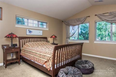 60981 Creekstone Loop, Bend, OR 97702 photo 12