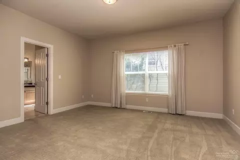 1830 NE Maker Way, Bend, OR 97701 photo 12