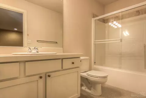 1830 NE Maker Way, Bend, OR 97701 photo 17