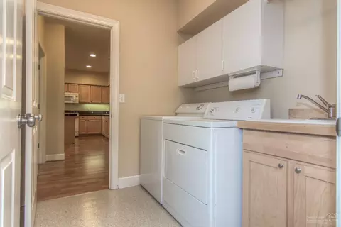 1830 NE Maker Way, Bend, OR 97701 photo 21