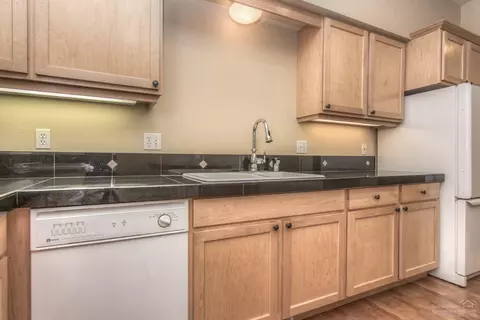 1830 NE Maker Way, Bend, OR 97701 photo 10