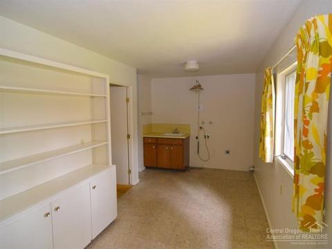 60150 Ridgeview Dr, Bend, OR 97702 photo 6