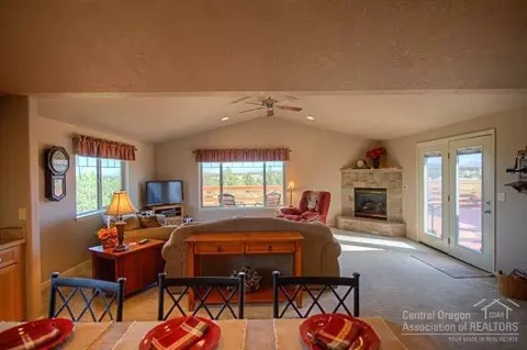 61010 Gosney Rd, Bend, OR 97702 photo 6