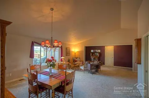 61010 Gosney Rd, Bend, OR 97702 photo 9