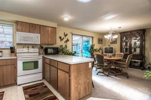 60475 Zuni Rd, Bend, OR 97702 photo 9