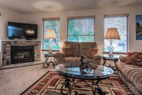 60475 Zuni Rd, Bend, OR 97702 photo 4