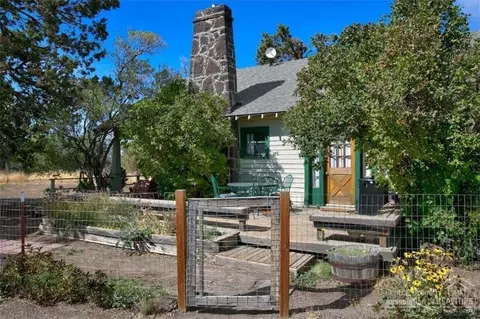 65040 Collins Rd, Bend, OR 97701 photo 5