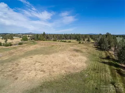 65040 Collins Rd, Bend, OR 97701 photo 6