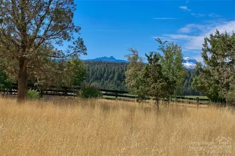 65040 Collins Rd, Bend, OR 97701 photo 4