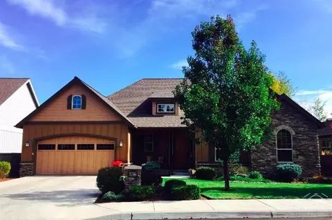 60822 SW Cobblestone Pl, Bend, OR 97702 photo 1