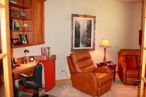 60822 SW Cobblestone Pl, Bend, OR 97702 photo 19
