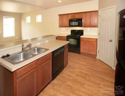 62021 Quail Run Pl, Bend, OR 97701 photo 6