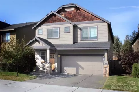 62021 Quail Run Pl, Bend, OR 97701 photo 1