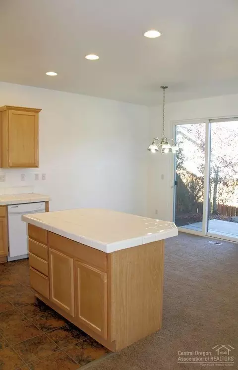 2880 NE Sedalia Loop, Bend, OR 97701 photo 7