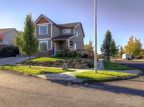 20697 Wandalea Dr, Bend, OR 97701 photo 4