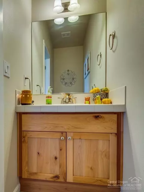 20697 Wandalea Dr, Bend, OR 97701 photo 15