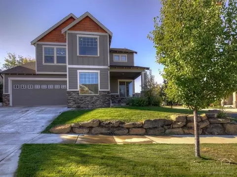 20697 Wandalea Dr, Bend, OR 97701 photo 3