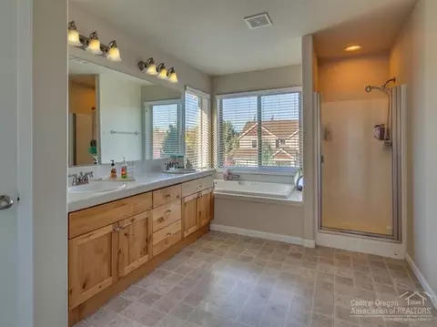 20697 Wandalea Dr, Bend, OR 97701 photo 19